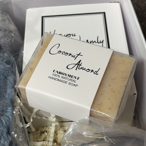 NIB HOME COLLECTION THINKING OF YOU UNBOXMENT GIFT - Picture 3 of 12